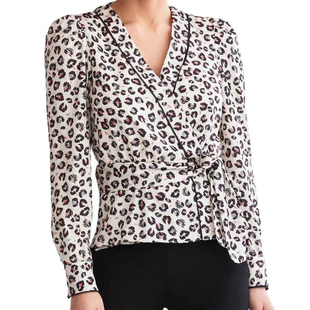 Bailey 44 ‘Marguerite’ long sleeve leopard print wrap top w/ pink accent size 6